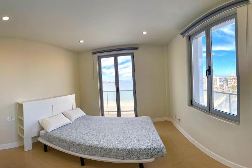 Fenix - Recien Renovado Y Vistas Al Mar Apartment Cádiz